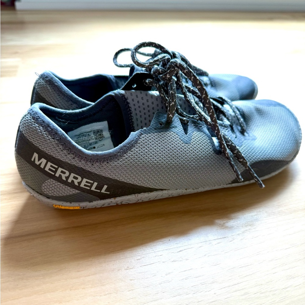 Merrell Gray Barefoot Shoes Women’s - like new!!